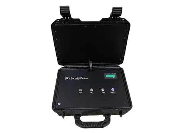 Блокиратор квадрокоптеров Дрон 1800 (2.4G/900/5.8G) 2