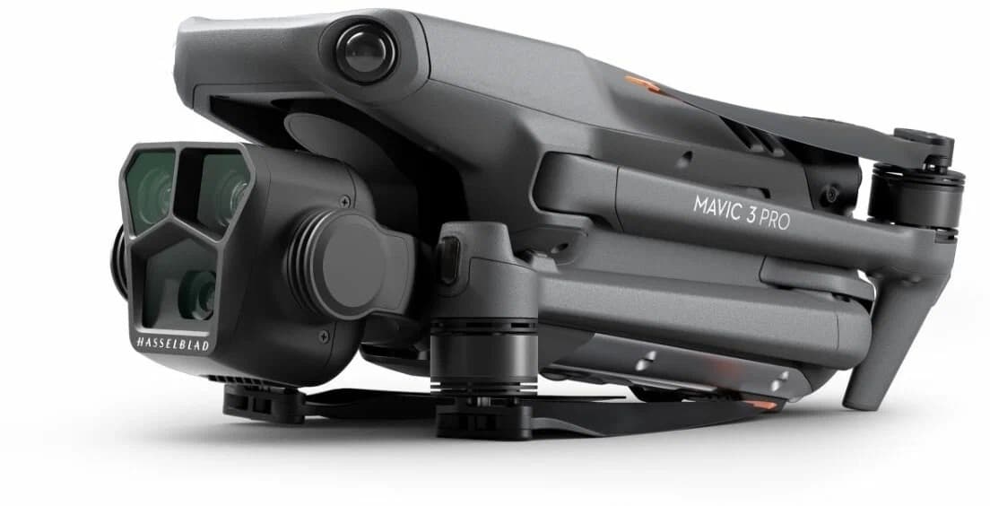 Квадрокоптер DJI Mavic 3 Pro Fly More Combo (DJI RC) 3